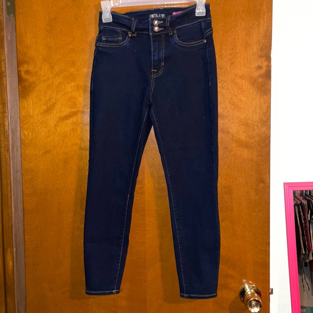 Dark blue super skinny Faith Jeans 6P 6 petite rhinestone double button